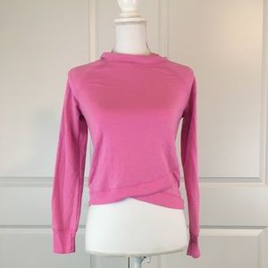 Tight Fit Crop Workout Long Sleeve.